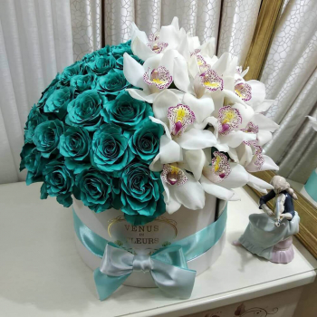  Тиффани розы с орхидеей - 75 шт.
