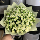 Белые кустовые розы от 9 шт. Белые кустовые розы от 9 шт.