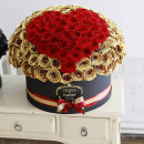 Золотые розы с сердцем (шар) от 101 шт. Золотые розы с сердцем (шар) от 101 шт.