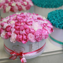 Розовые пионы в коробке от 9 шт. Розовые пионы в коробке от 9 шт.