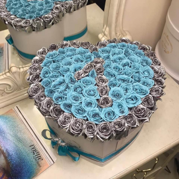 101 голубая роза с датой 101 голубая роза с датой