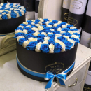 101 бело-голубая роза в коробке 101 бело-голубая роза в коробке