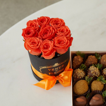 9 коралловых роз в коробке