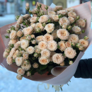 Кремовые кустовые розы от 9 шт. Кремовые кустовые розы от 9 шт.
