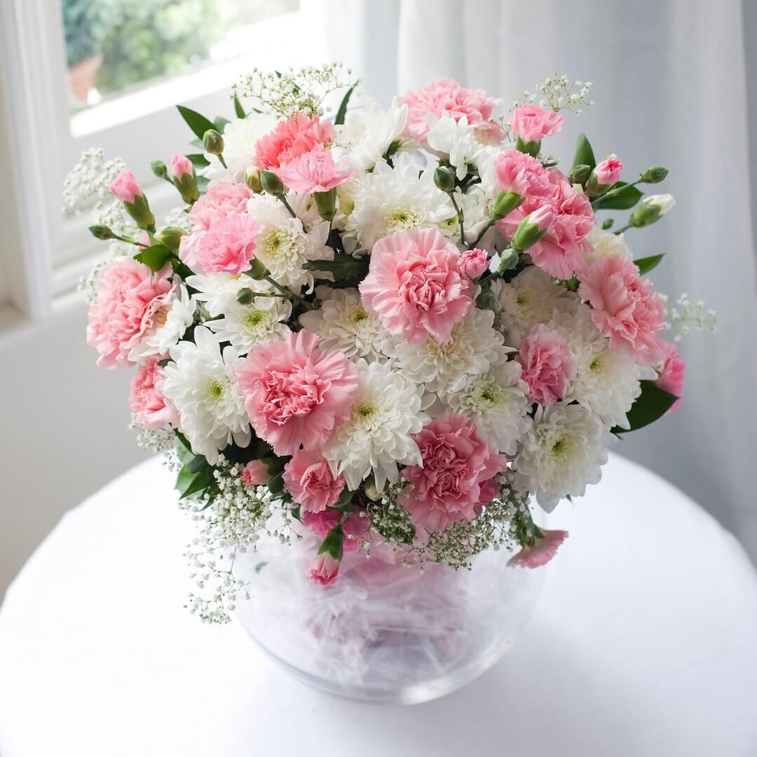 Гвоздики с хризантемами в букете - 29 шт. Гвоздики с хризантемами в букете - 29 шт.