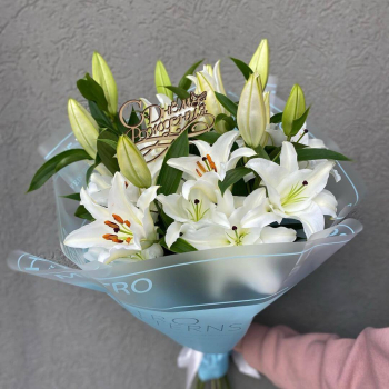 9 белых лилий в букете 9 белых лилий в букете