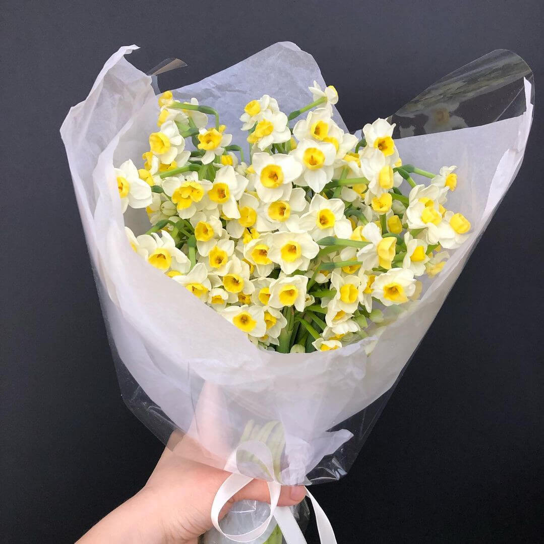 41 нарцисс в букете 41 нарцисс в букете