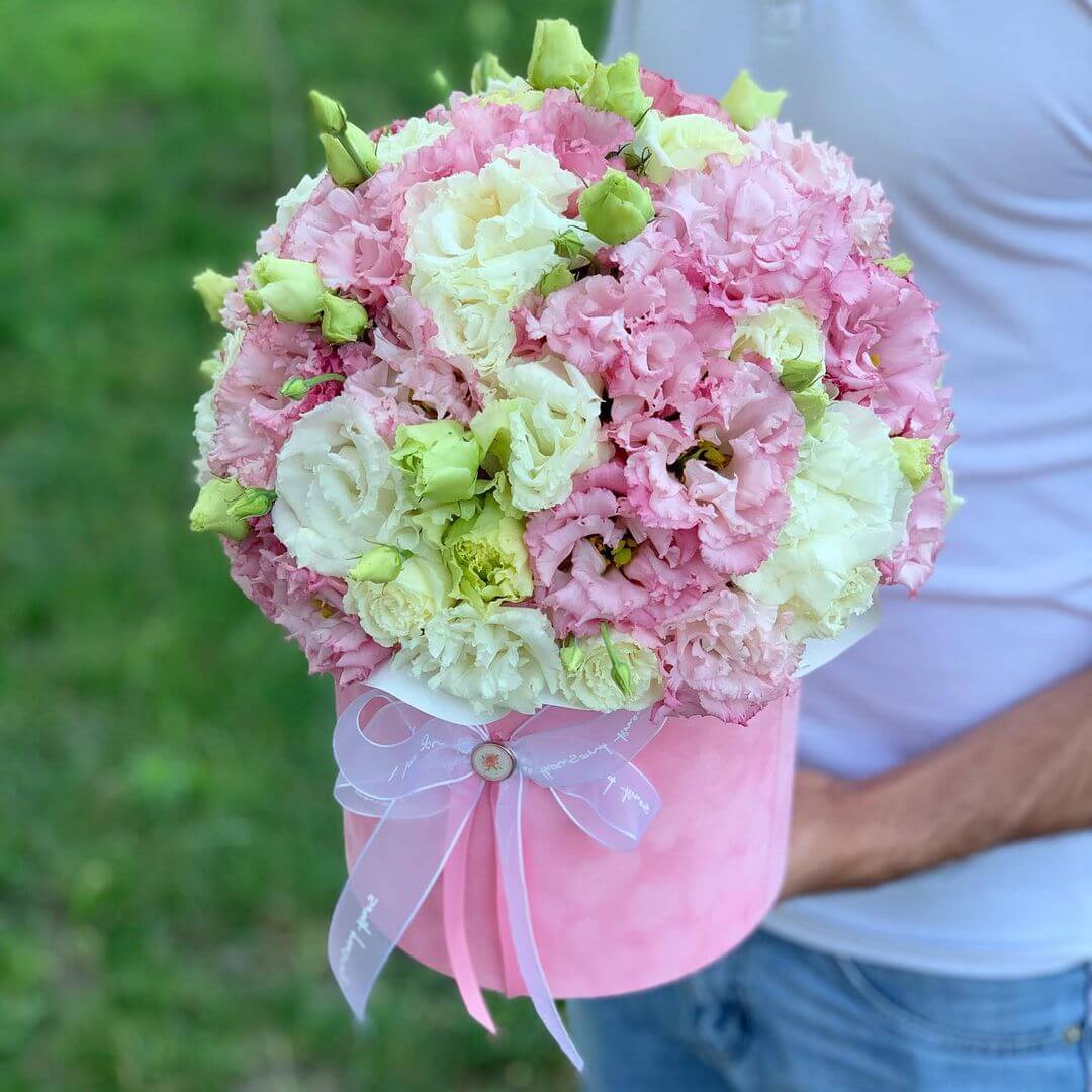 29 нежных эустом в коробке 29 нежных эустом в коробке