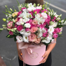 51 эустома в коробке 51 эустома в коробке