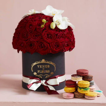 Красные с орхидеями (шар) от 51 шт.