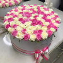 Бело-розовый микс из 101 розы в коробке Бело-розовый микс из 101 розы в коробке