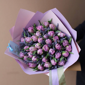 Стильные букеты цветов | Заказать в Москве модные цветы с доставкой