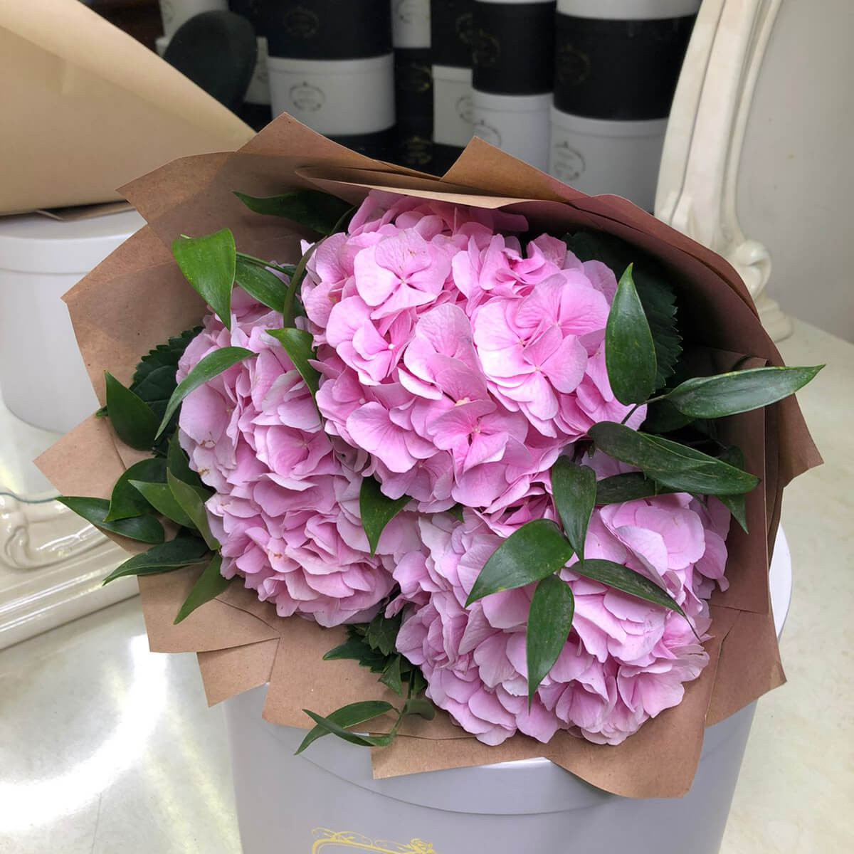 3 гортензии в букете 3 гортензии в букете