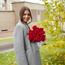 19 красных роз в букете - 80 см. 19 красных роз в букете - 80 см.