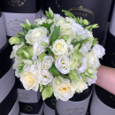 Букет невесты из эустомы и роз - 29 шт. Букет невесты из эустомы и роз - 29 шт.