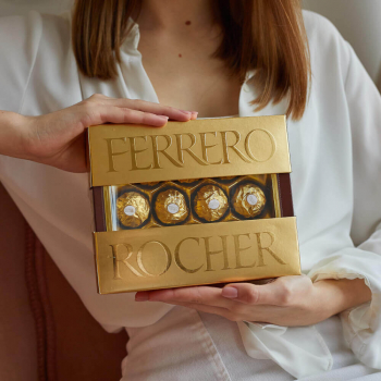  Набор конфет Ferrero Rocher