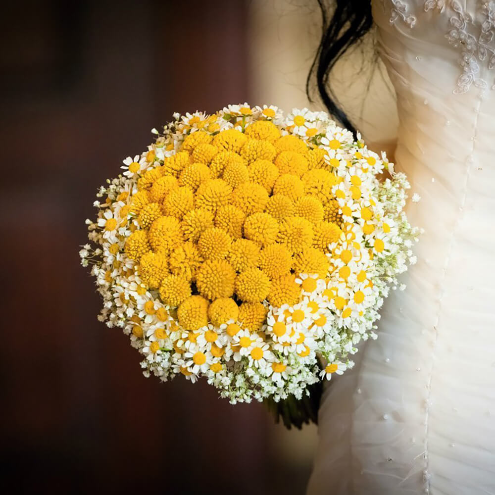 Свадебный букет из ромашек - 55 шт. Свадебный букет из ромашек - 55 шт.