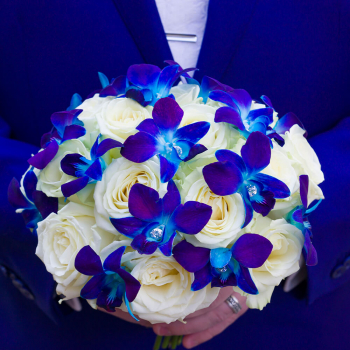 Бело-синий букет невесты - 35 шт. Бело-синий букет невесты - 35 шт.