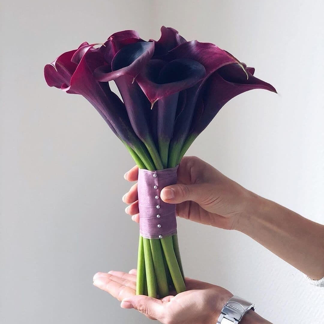 Букет невесты из черных калл - 9 шт. Букет невесты из черных калл - 9 шт.