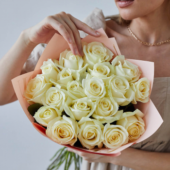 Букет белых роз - 21 шт.