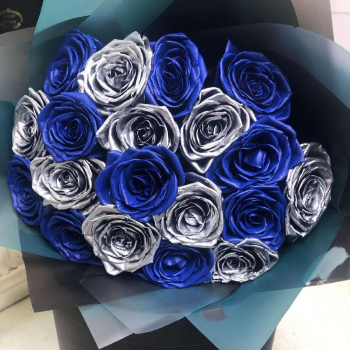 Сине-серебряные розы в букете - 21 шт.