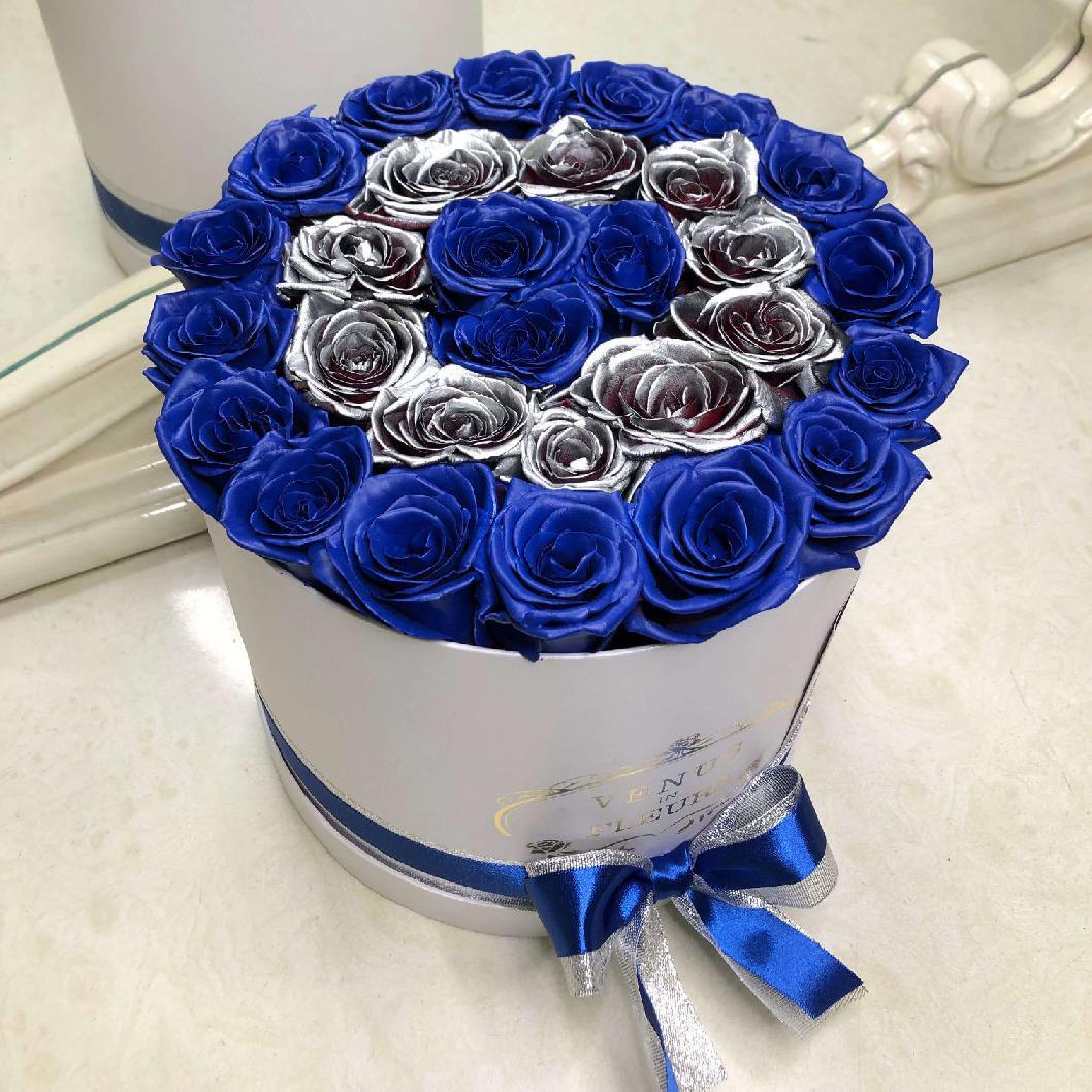 Сине-серебряные розы - 29 шт. Сине-серебряные розы - 29 шт.