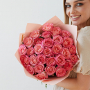 Розовые розы в букете - 31 шт. Розовые розы в букете - 31 шт.