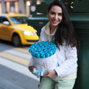 Голубые розы в коробке от 9 шт. Голубые розы в коробке от 9 шт.