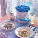 Голубые розы в коробке от 9 шт. Голубые розы в коробке от 9 шт.