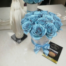 Голубые розы в коробке от 9 шт. Голубые розы в коробке от 9 шт.