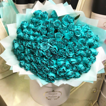 81 бирюзовая роза в букете 81 бирюзовая роза в букете