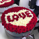 201 красная роза "LOVE" на День влюбленных 201 красная роза "LOVE" на День влюбленных