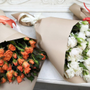 Букет кустовых роз от 9 шт. Букет кустовых роз от 9 шт.