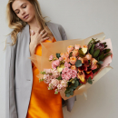 Микс экзотических цветов в букете - 33 шт. Микс экзотических цветов в букете - 33 шт.