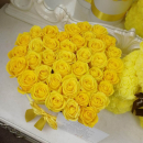 Желтые розы в сердце от 41 шт. Желтые розы в сердце от 41 шт.