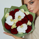 Красно-белые розы с орхидеями - 19 шт. Красно-белые розы с орхидеями - 19 шт.
