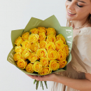 Желтые розы в букете от 9 шт. Желтые розы в букете от 9 шт.