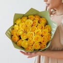 Желтые розы в букете от 9 шт. Желтые розы в букете от 9 шт.