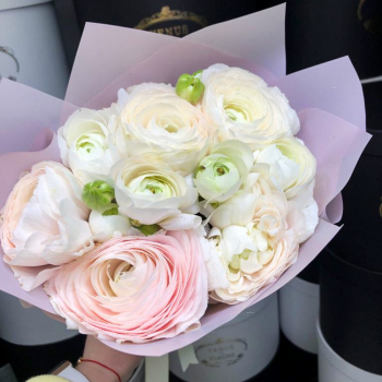 Букет ранункулюсов от 9 шт.