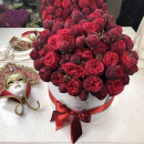 Красные пионовидные розы от 9 шт. Красные пионовидные розы от 9 шт.