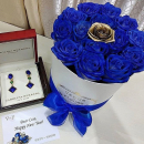 Синие розы в коробке от 9 шт. Синие розы в коробке от 9 шт.