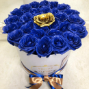 Синие розы в коробке от 9 шт. Синие розы в коробке от 9 шт.