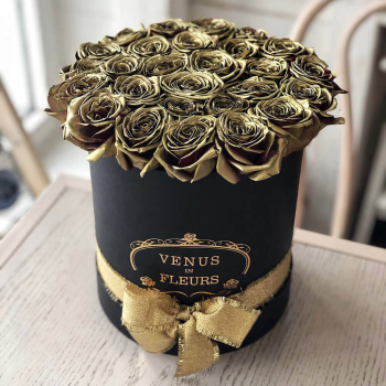 Золотые розы в коробке от 9 шт. Золотые розы в коробке от 9 шт.