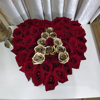 Красные с буквой (сердце) от 51 шт.