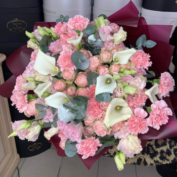 Авторский микс с каллами - 51 шт.