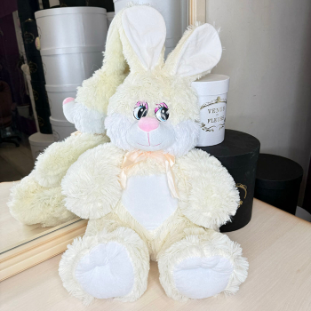 Молочный зайчик Ляля - 45 см. Молочный зайчик Ляля - 45 см.