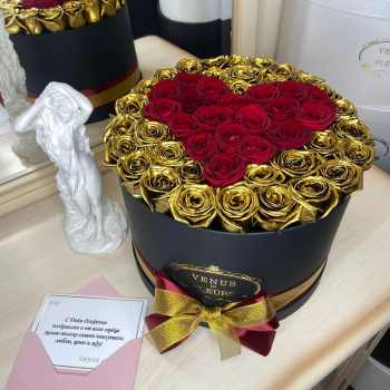 51 роза с золотым сердцем 51 роза с золотым сердцем