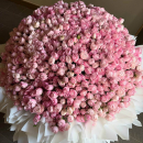 101 розовая кустовая роза в пышном букете 101 розовая кустовая роза в пышном букете