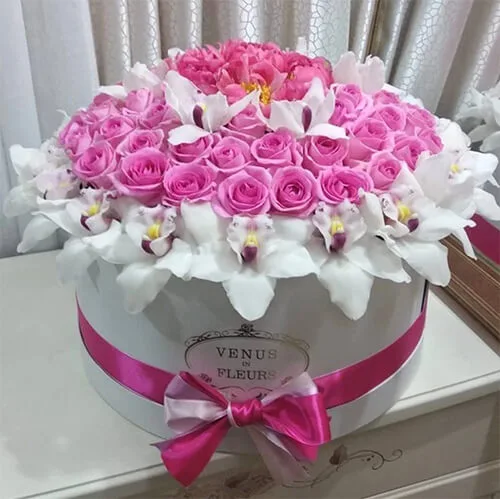 Venus in Fleurs - доставка цветов ручной работы Москва