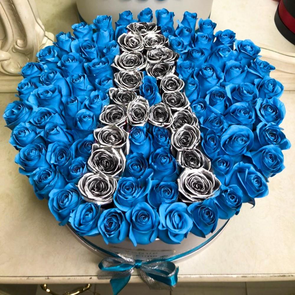 Голубые розы с буквой от 51 шт. за 11 590 руб. | Бесплатная доставка цветов  по Москве